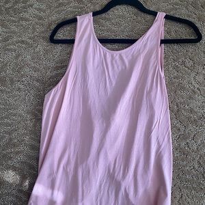 Zyia Activewear cute top with peek a boo back